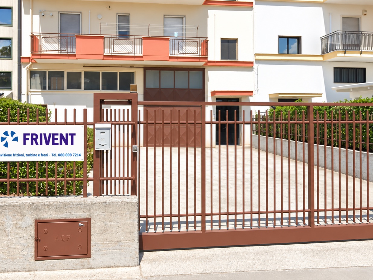 Ingresso dell'officina Frivent in Via Francavilla 9/H a Corato
